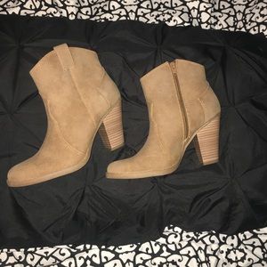 Tan American Eagle Booties